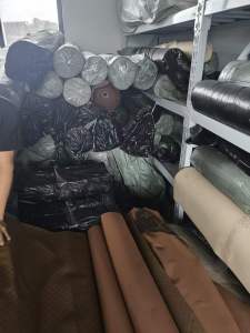 处理库存皮革，PVC皮革，箱包革，现货有100多卷，货在浙江嘉兴