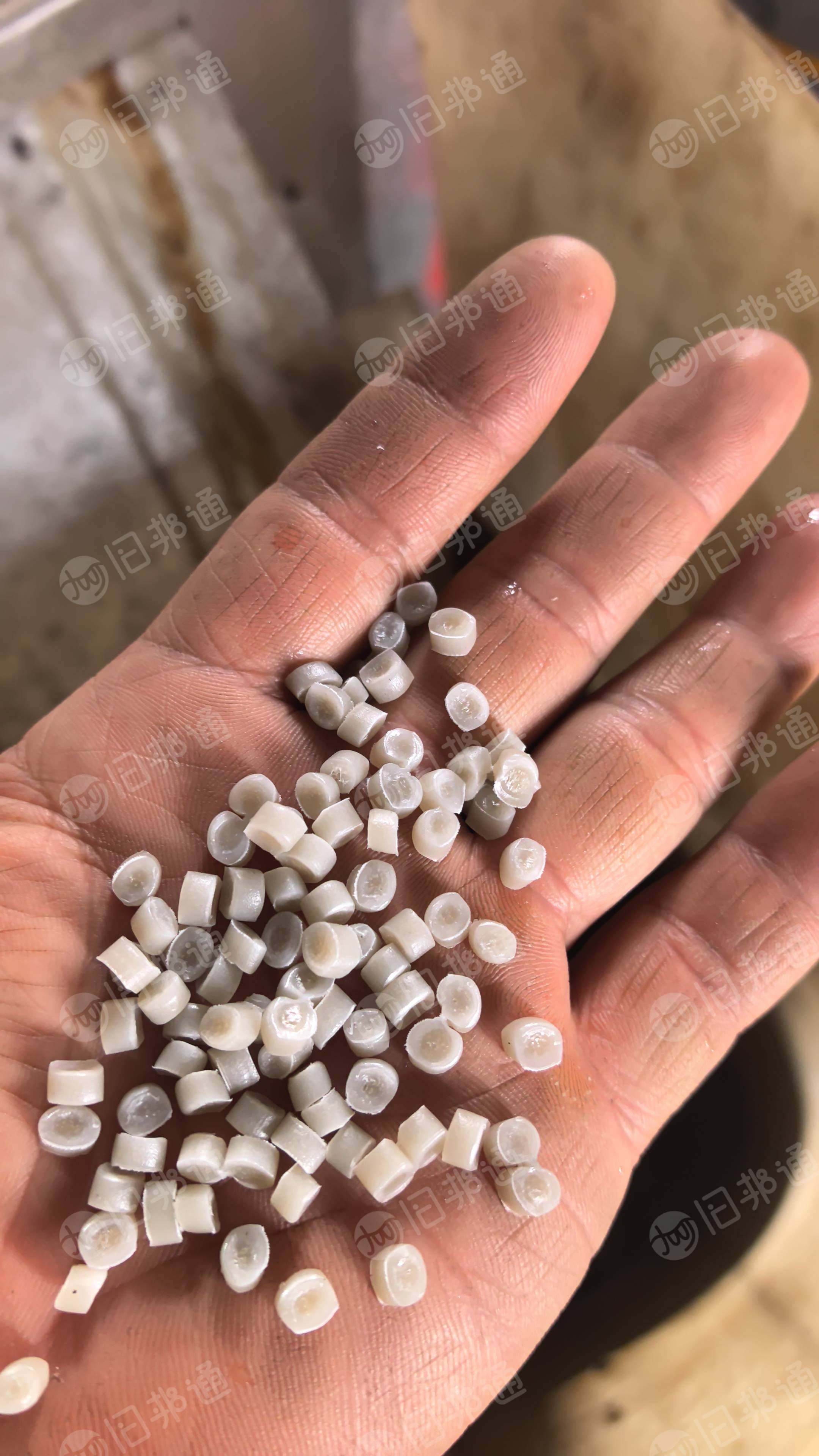 出售纯低压膜颗粒，一级缠绕膜颗粒