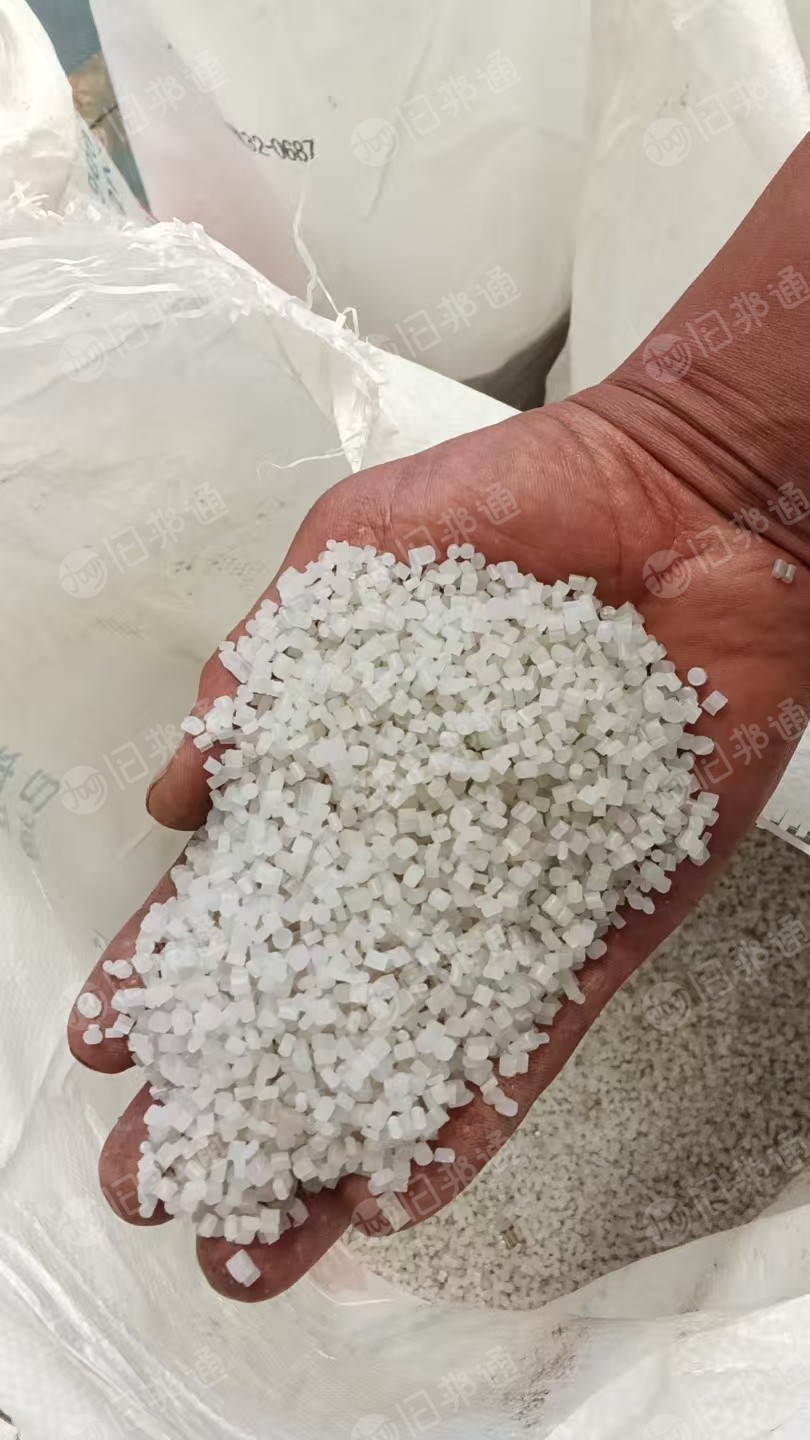 出售珍珠棉颗粒,大白、二白都有,月供30吨