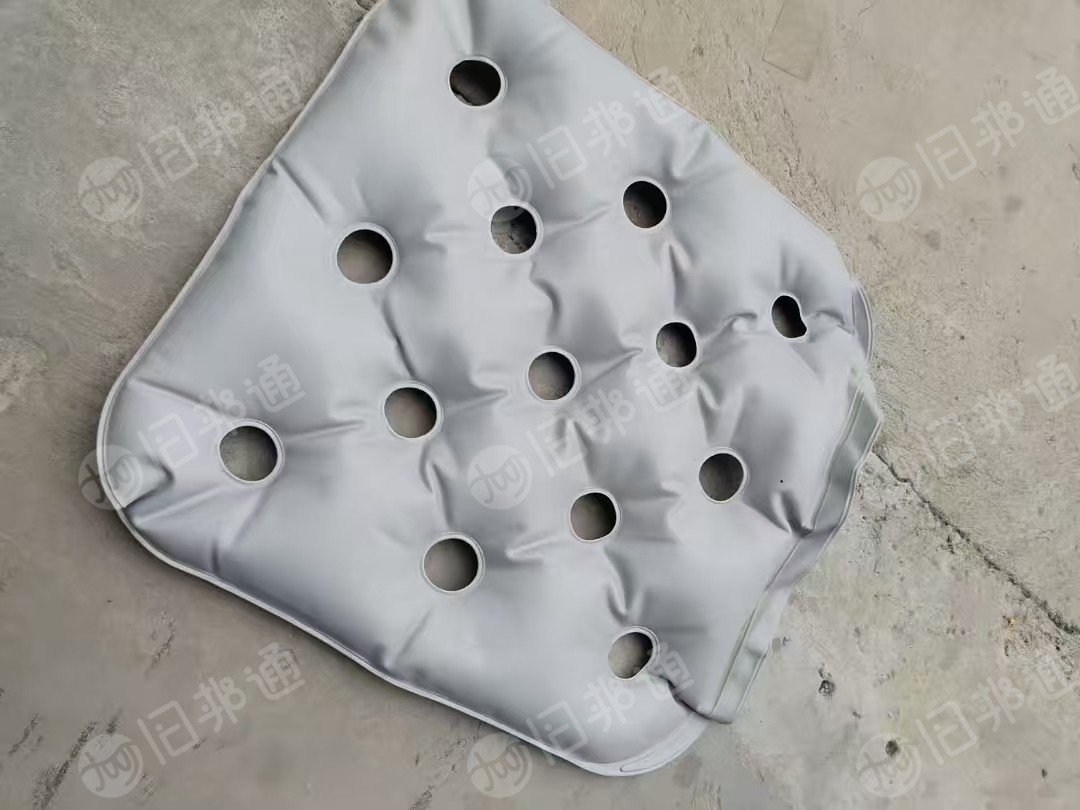 出售软质PVC料，透明软PVC膜，吹气玩具料，现货30吨