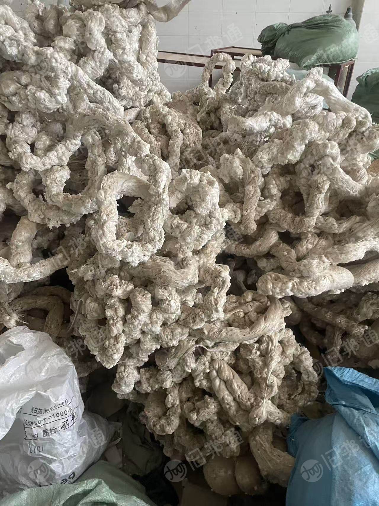 长期出售泡沫箱压的eps热熔块