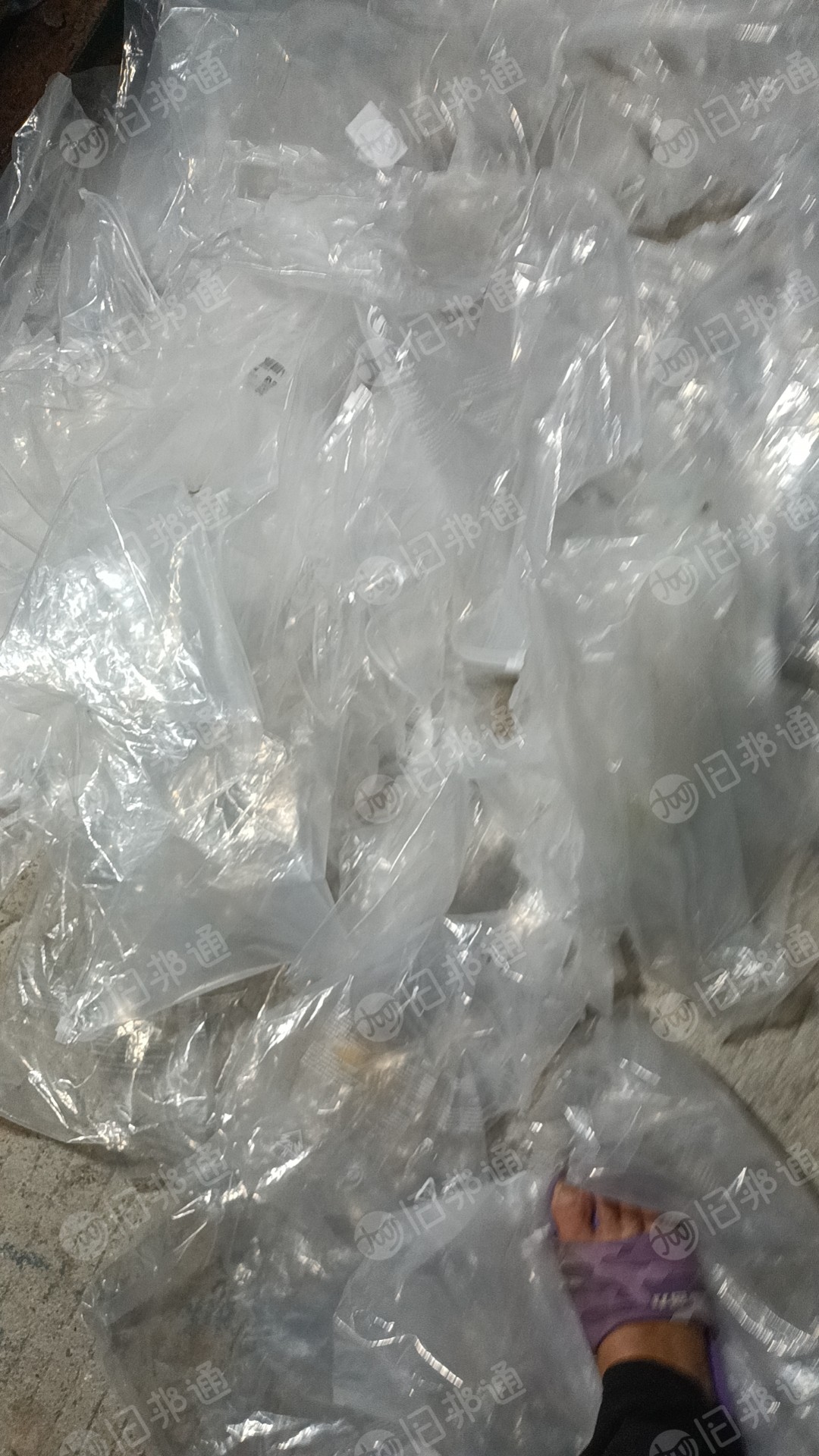出售白色高压膜，拉链袋，月供20吨