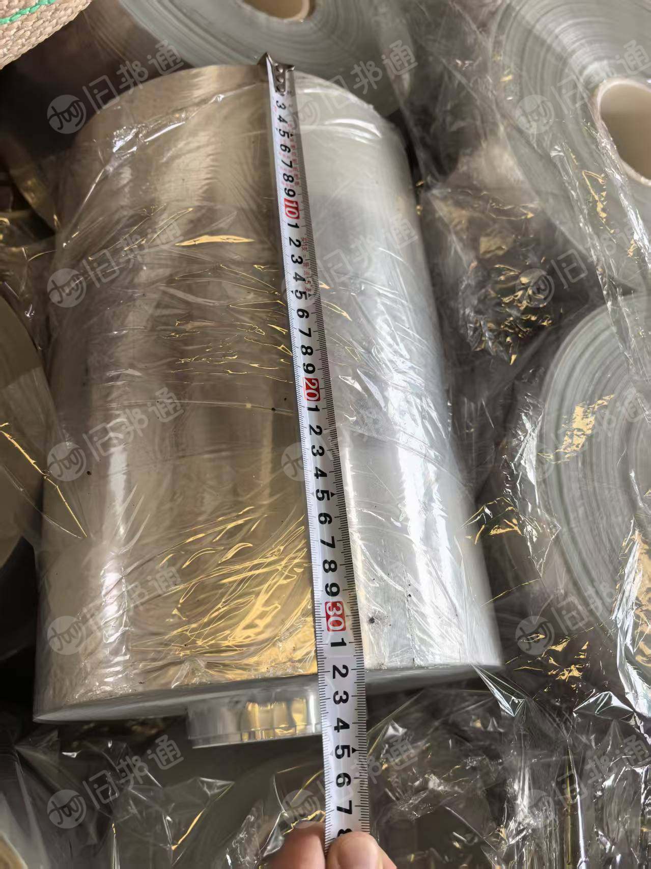 长期出售pet卷膜废料，无胶，中间带点黑粉，现货100吨