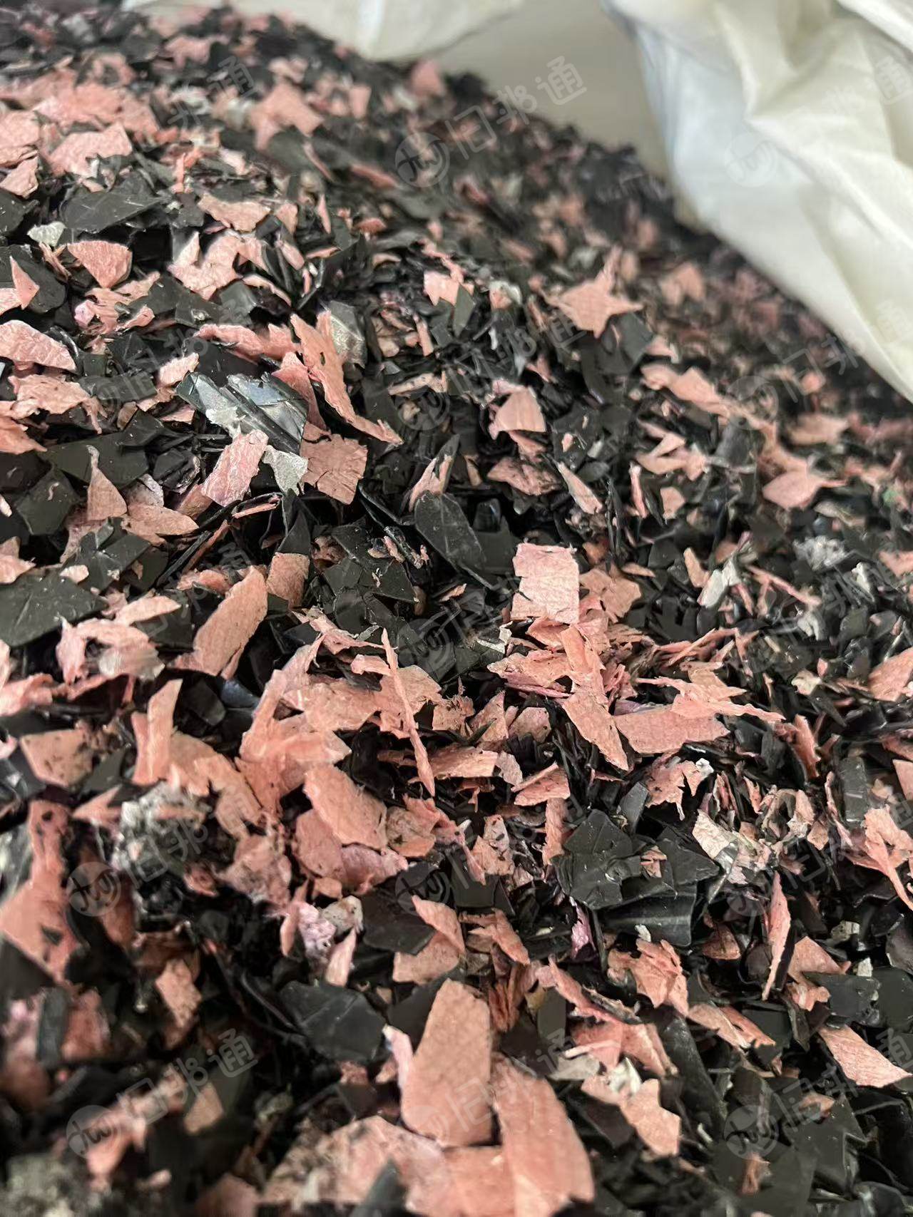出售珍珠棉和PS吸塑盒破碎料，一起破的，造粒可以用