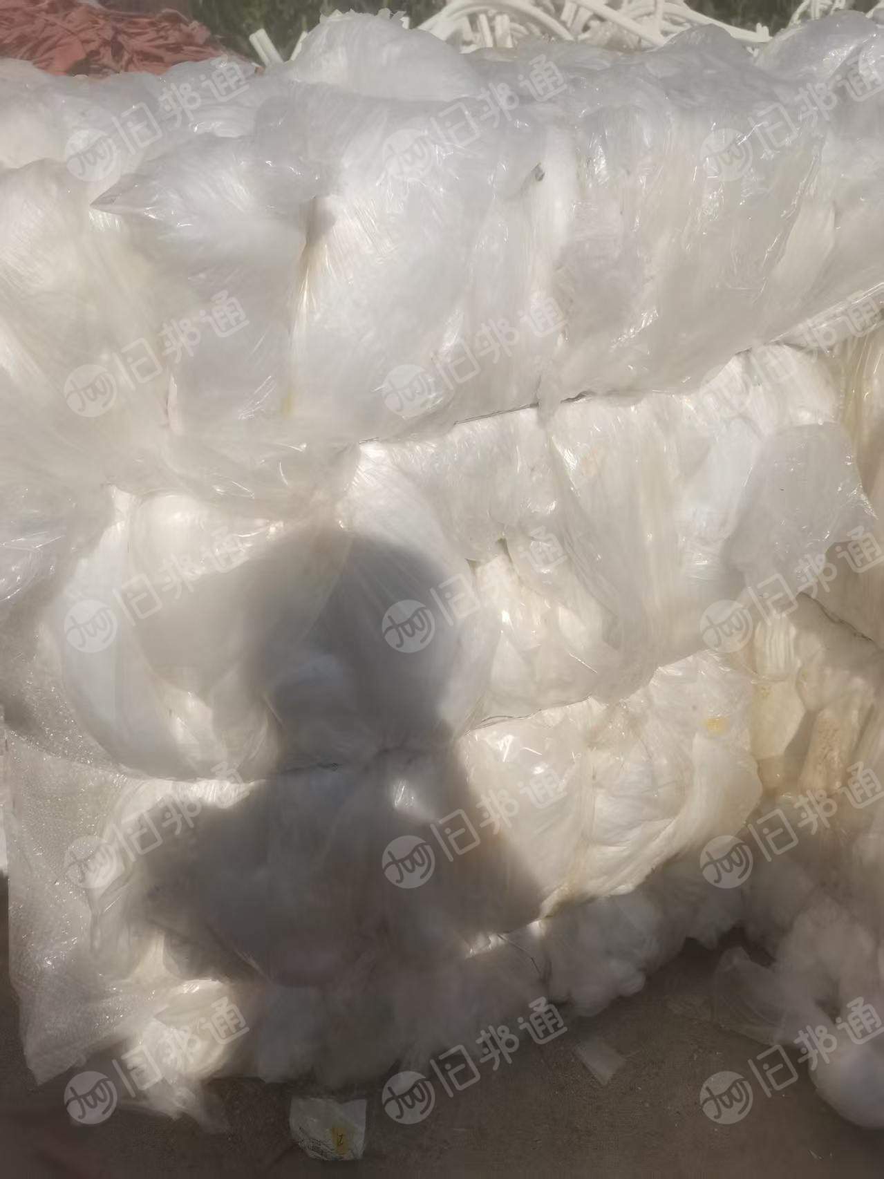 出售水洗低压膜废料，干造水洗混一起，现货200吨左右