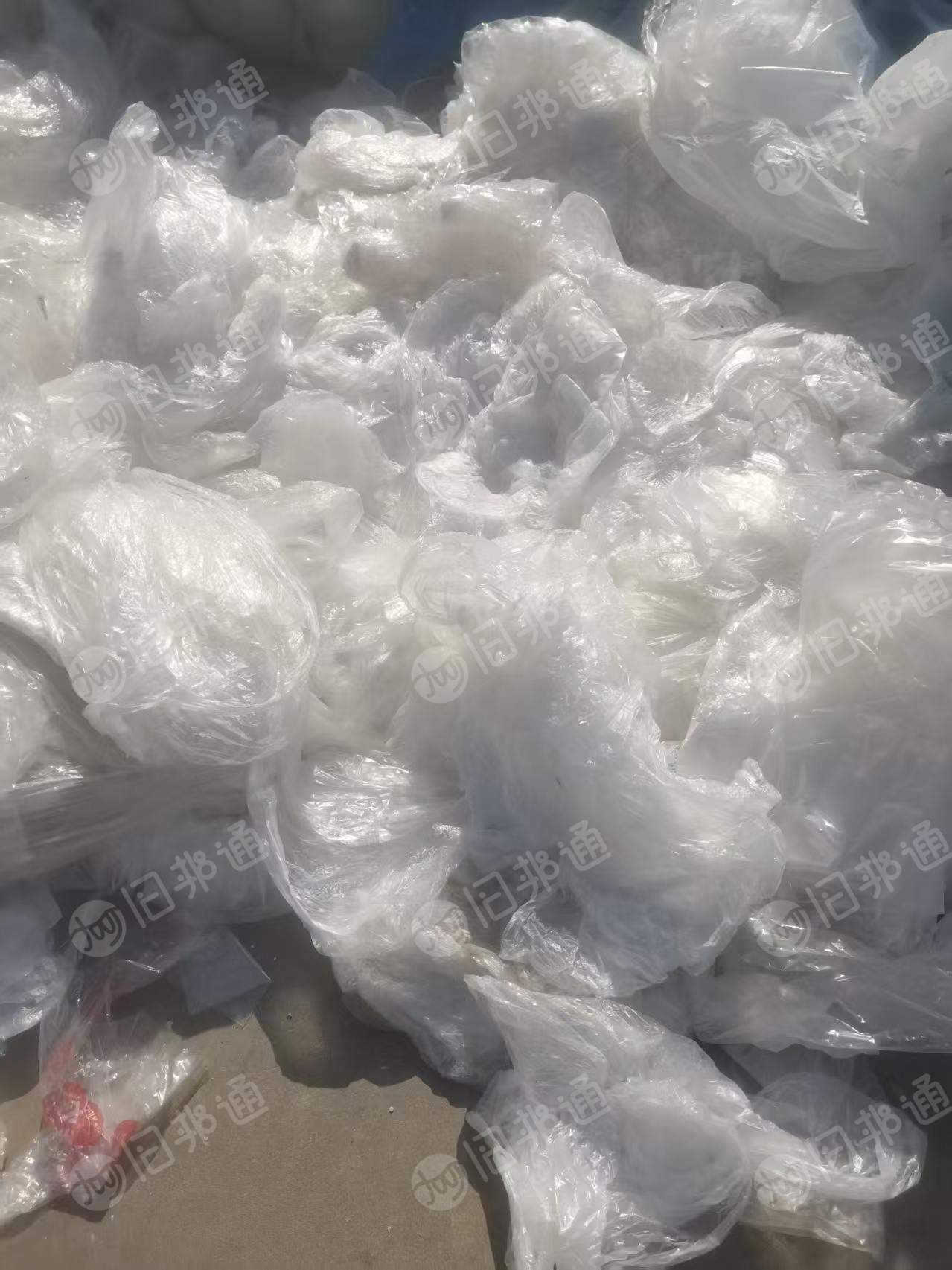 出售水洗低压膜废料，干造水洗混一起，现货200吨左右