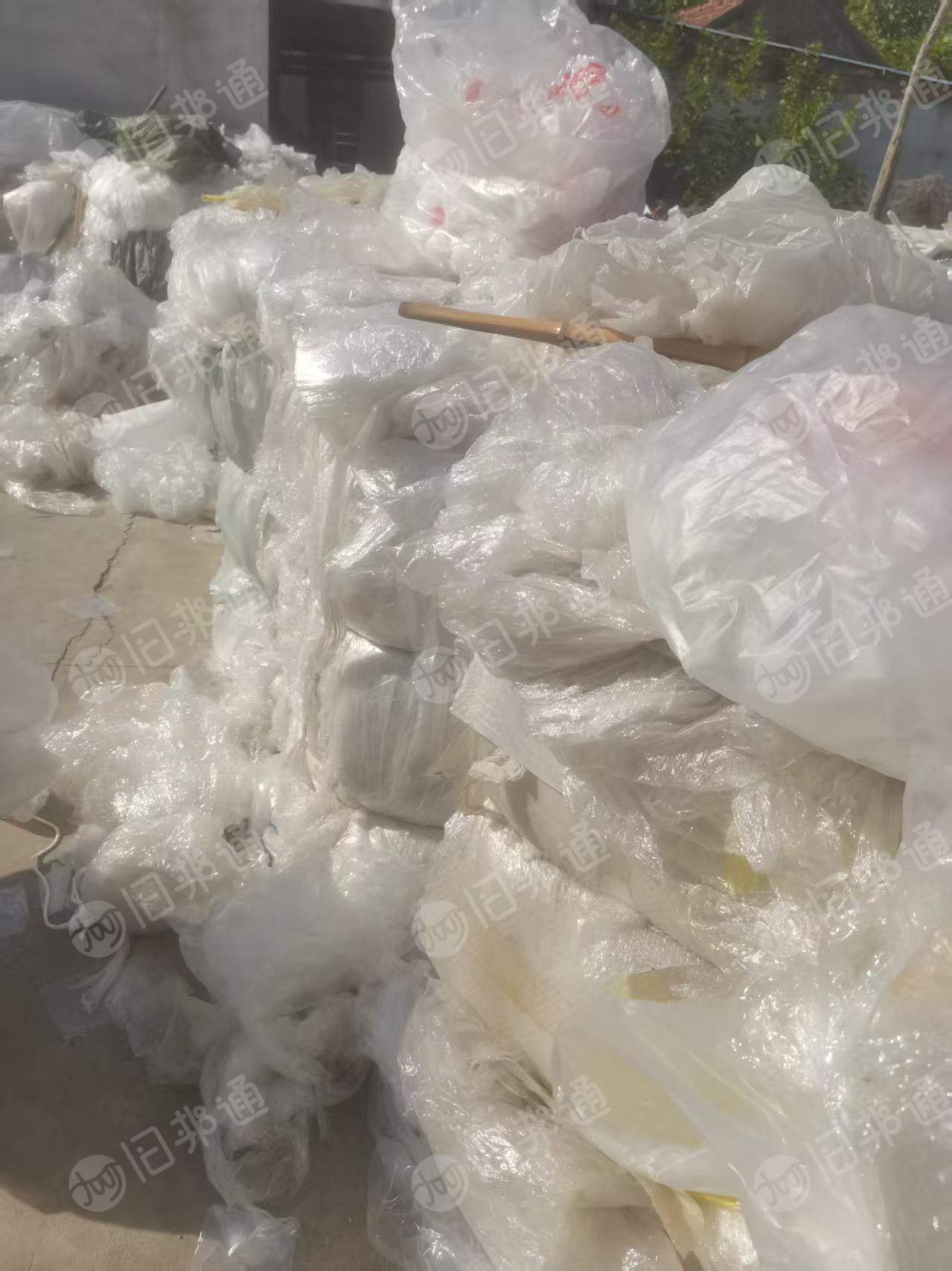 出售水洗低压膜废料，干造水洗混一起，现货200吨左右