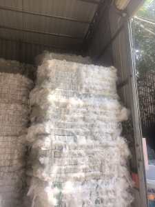长期出售干造低压膜废料，吹瓶厂和化妆品厂的低压膜，现货9.6一车