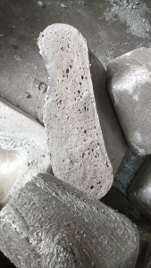 出售eps热熔块，社会料比较多，月供30吨左右