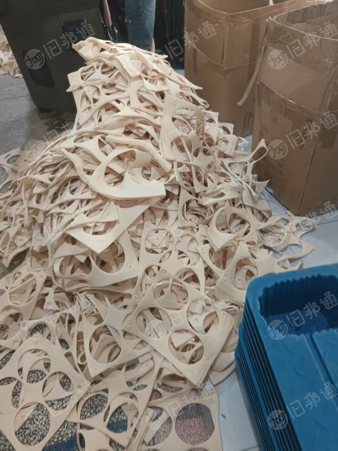 长期出售内衣海绵边角料，废海绵，有压边，货在浙江金华