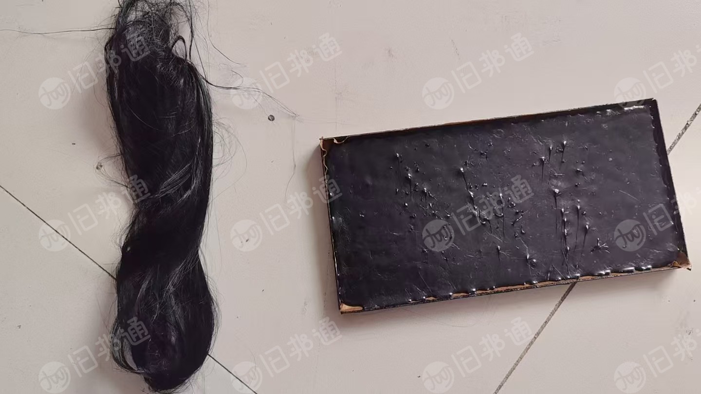 长期出售黑色涤纶泡料，黑色水丝泡，涤纶泡料，现货200吨，在江苏宿迁