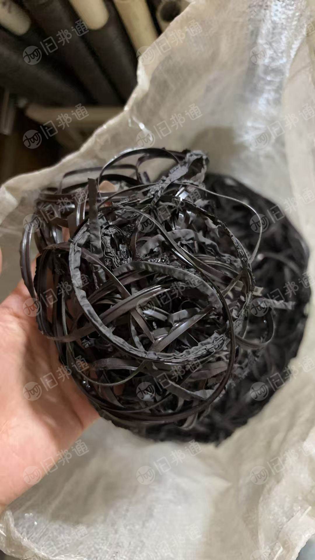 长期出售ABS磁性片上撕下来的橡胶废料
