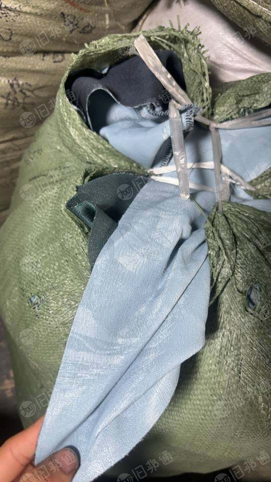 长期出售涤纶废布，涤纶窗帘布，月供30吨以上