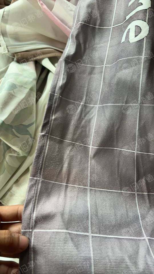 长期出售涤纶废布，涤纶窗帘布，月供30吨以上