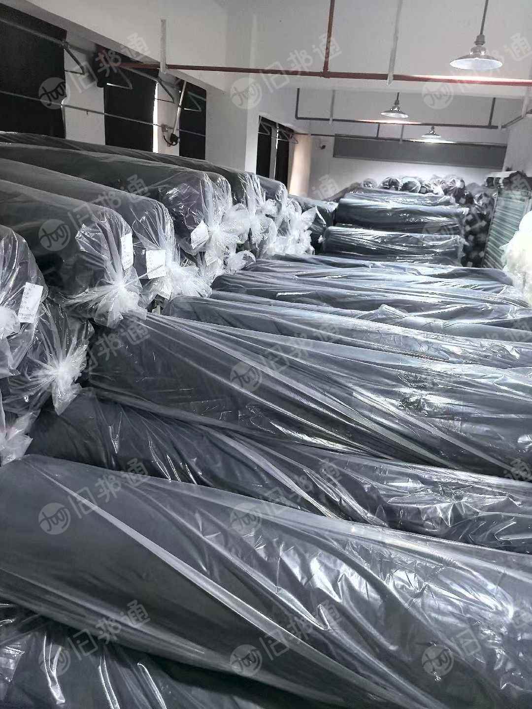长期出售单面复合的奥利绒绒布，库存布，只有黑深灰色，门幅190克重240，现货几百个，在浙江湖州