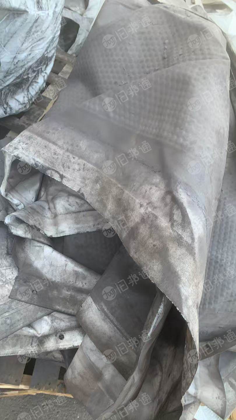 长期出售过滤硅粉下来未清洗的涤纶滤布，涤纶过滤布，现货6吨，货在内蒙古包头