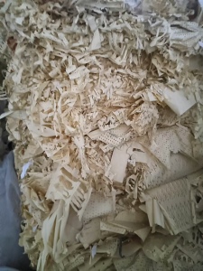 长期出售白淋膜纸，黄淋膜纸