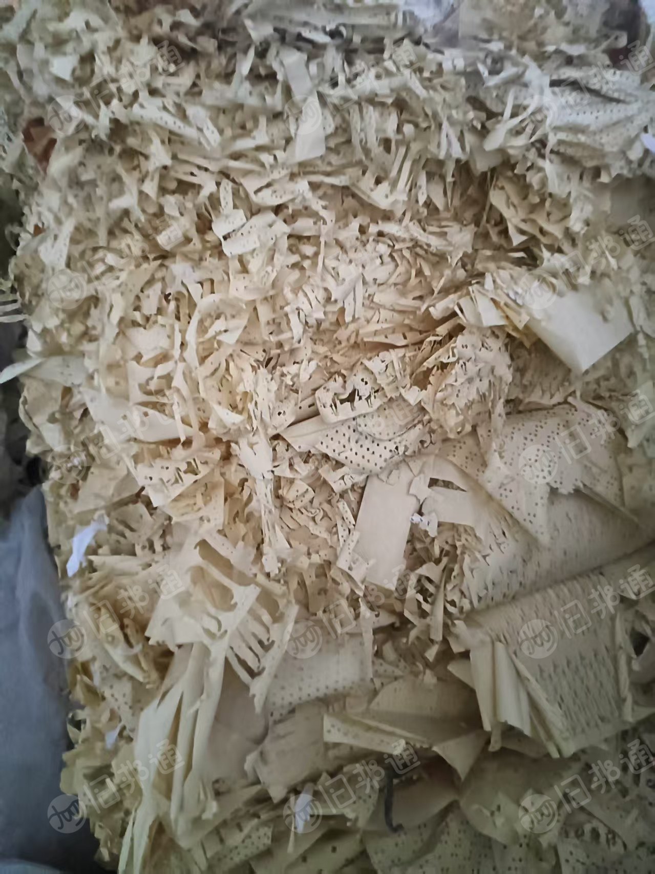 长期出售白淋膜纸，黄淋膜纸