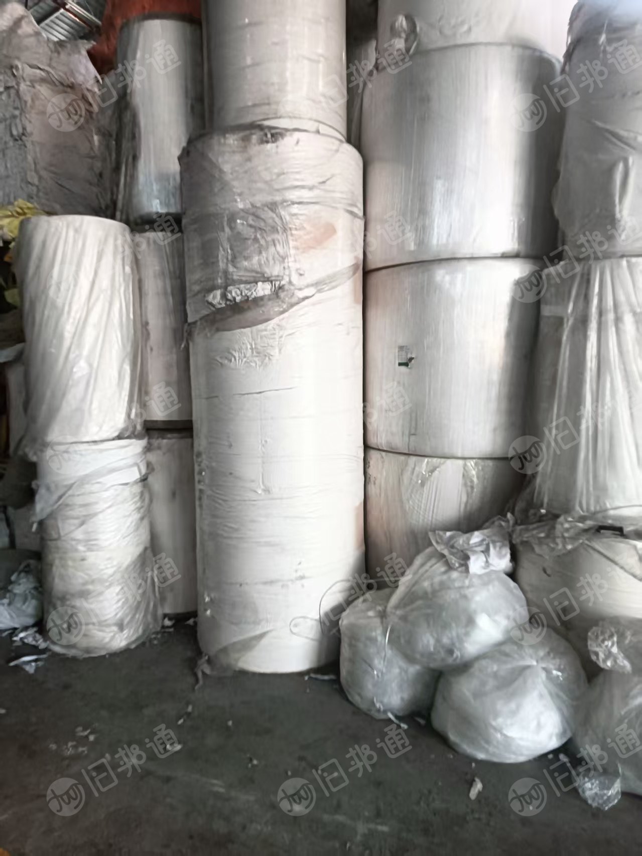 长期出售卷筒乱码白色卫生纸