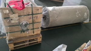 处理由于运输问题箱子挤压破损，PET光电膜1.4吨