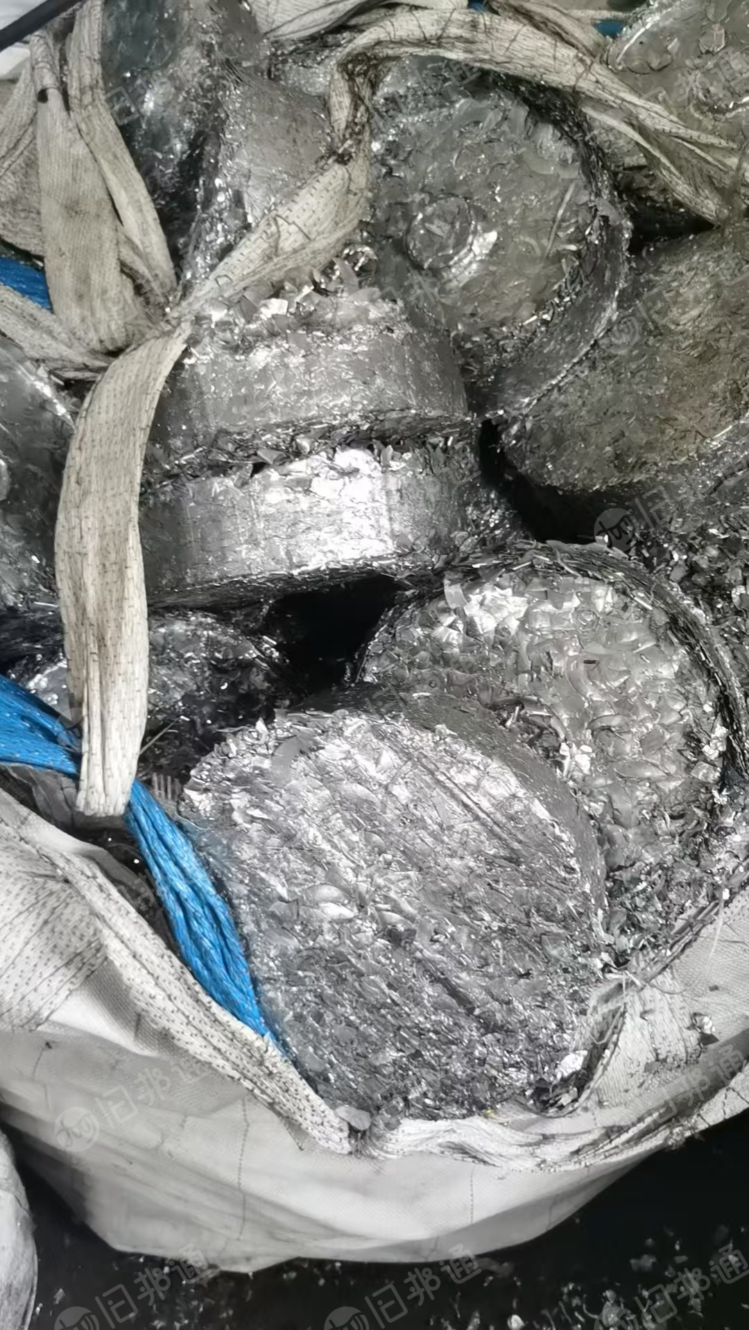 出售铝削压饼，现货够车