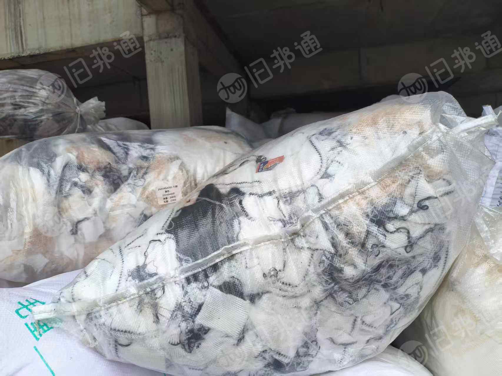 长期出售毛衣片，毛衣片下脚料，白色杂色一起走，货在湖南永州