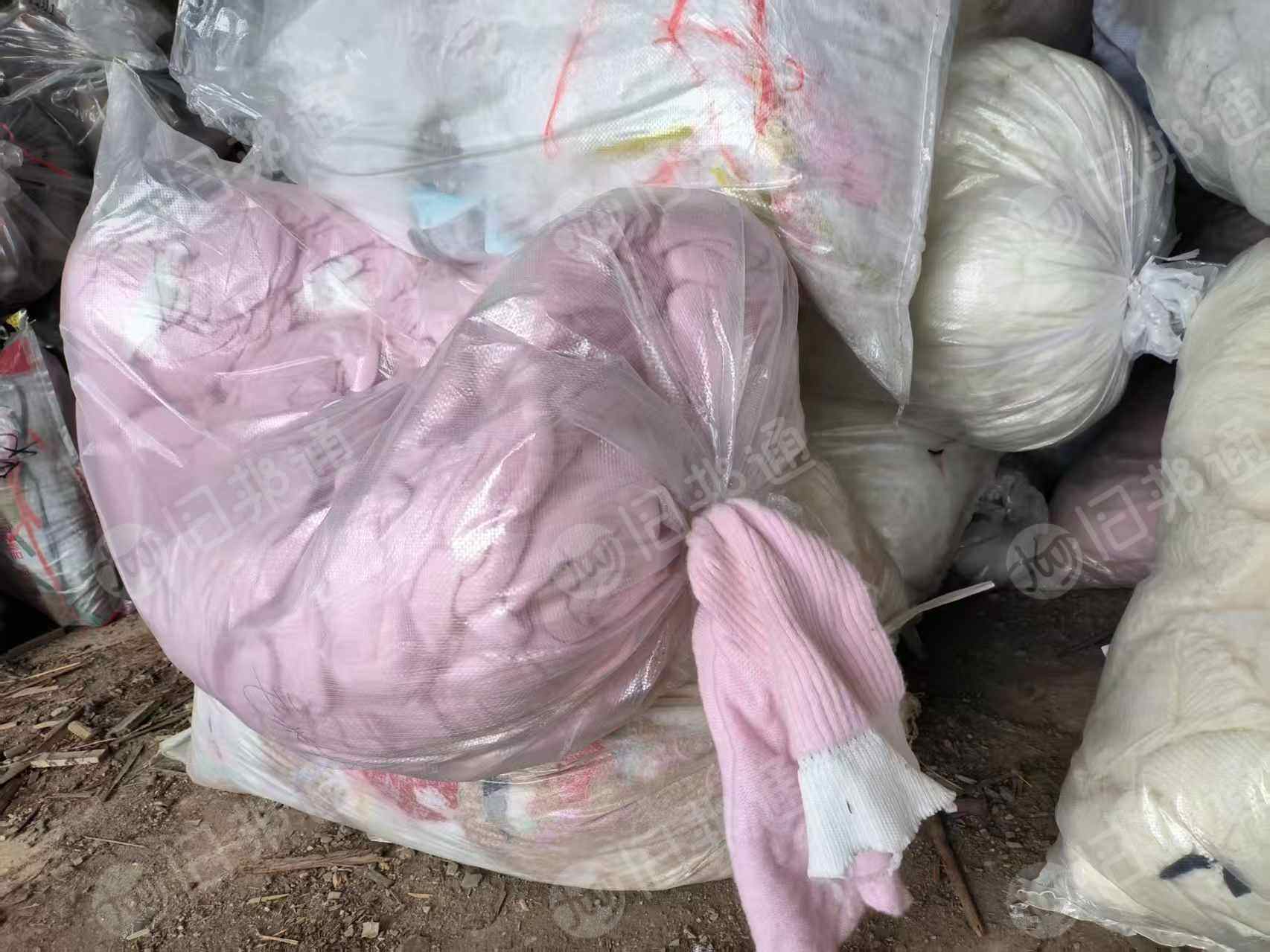长期出售毛衣片，毛衣片下脚料，白色杂色一起走，货在湖南永州