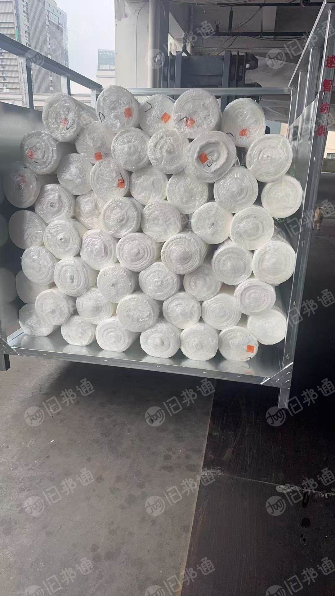 厂家长期大量出售梭织100D四面弹黑色，本白，印花布，库存布，门幅152克重120，在浙江绍兴