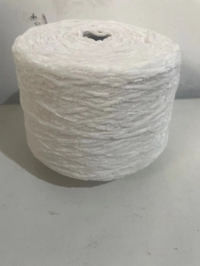 长期出售杂货粗条雪尼尔毛纱，雪尼尔，粗细6毫米的，现货两三百斤，在广东东莞。