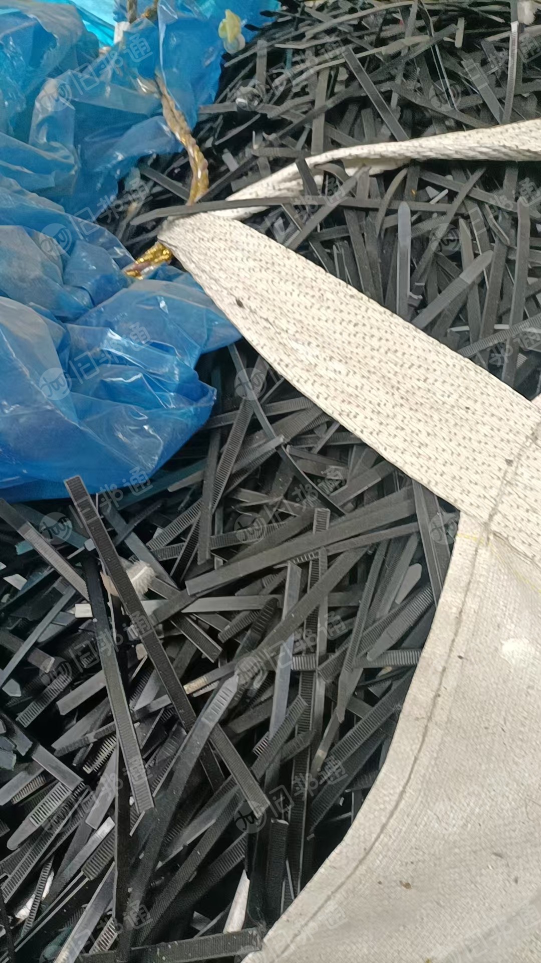 出售PA66尼龙扎带，挑好的都是双六，现货8个吨包，长期有货