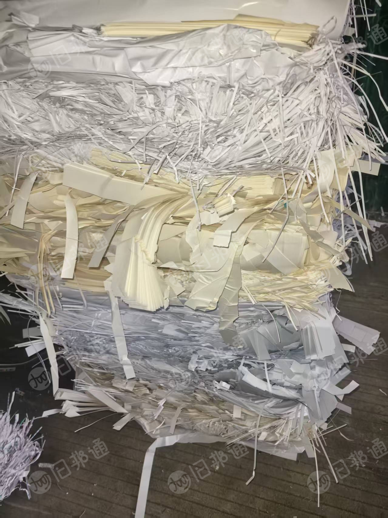 长期出售做出口书本的书纸边料，无膜无印刷