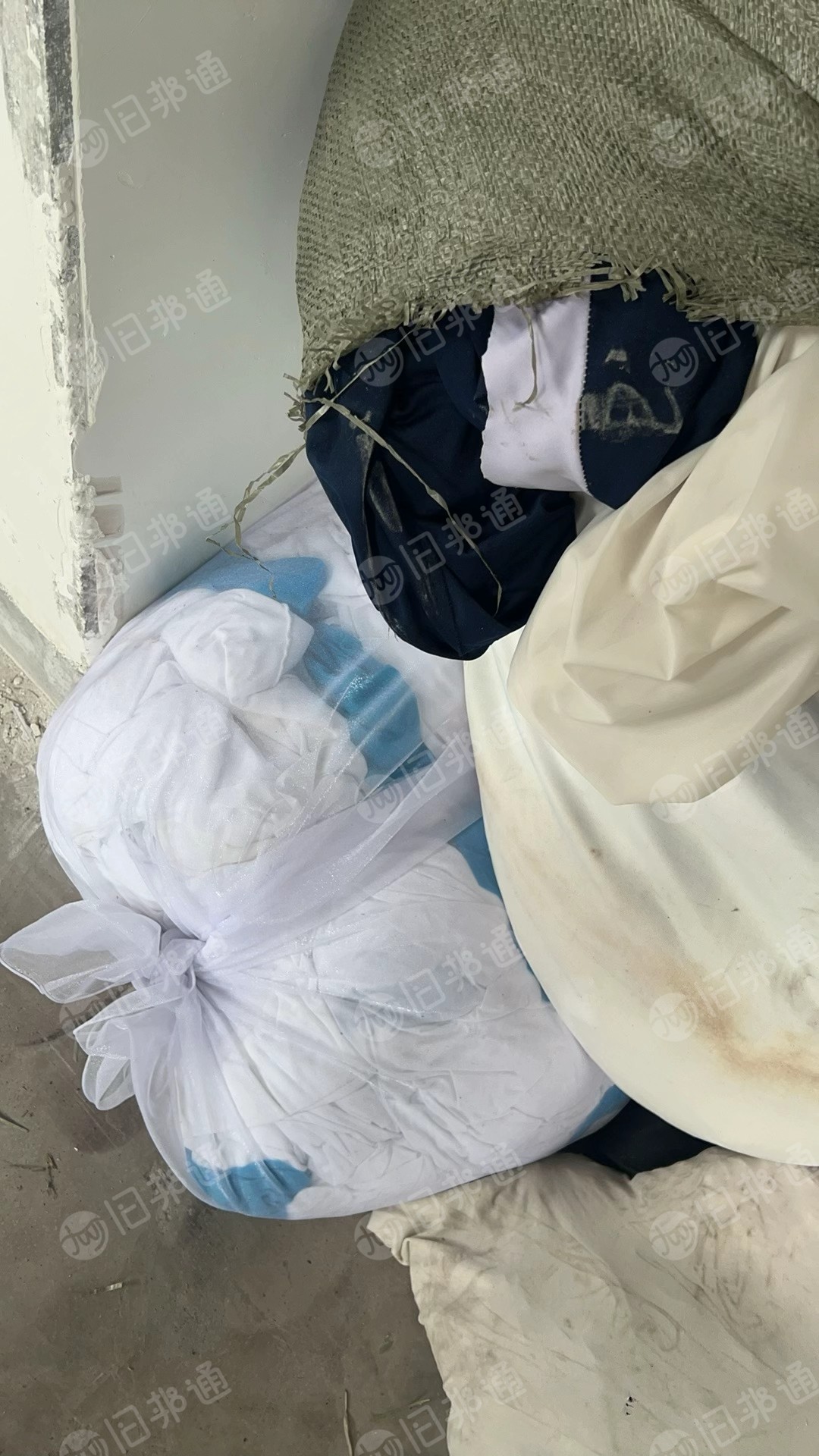 长期出售印染厂下来的杂色涤氨边角料,涤氨废布,旺季月供30吨,在福建三明