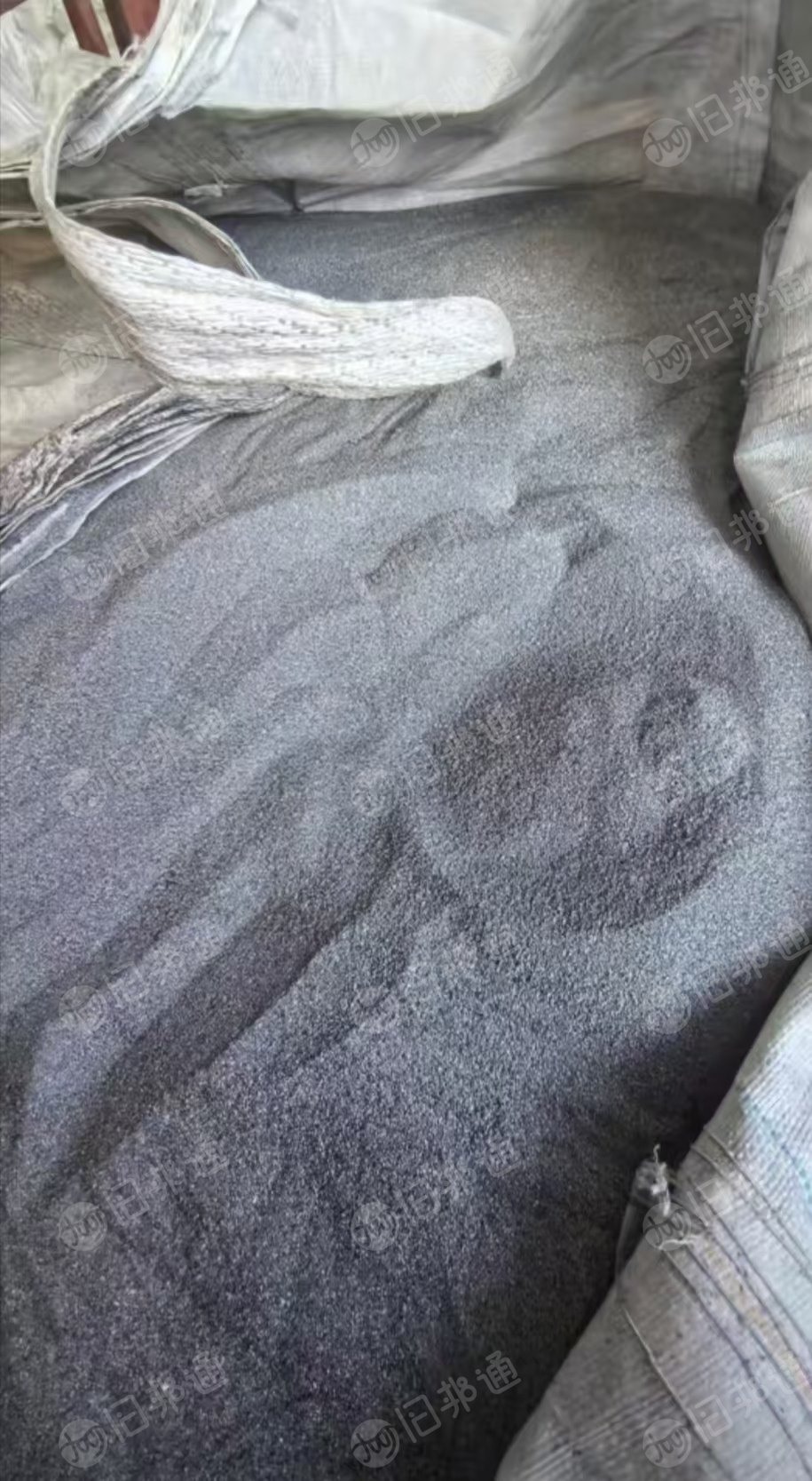 出售铝塑板下来的铝粉，现货20吨左右，用于做烟花
