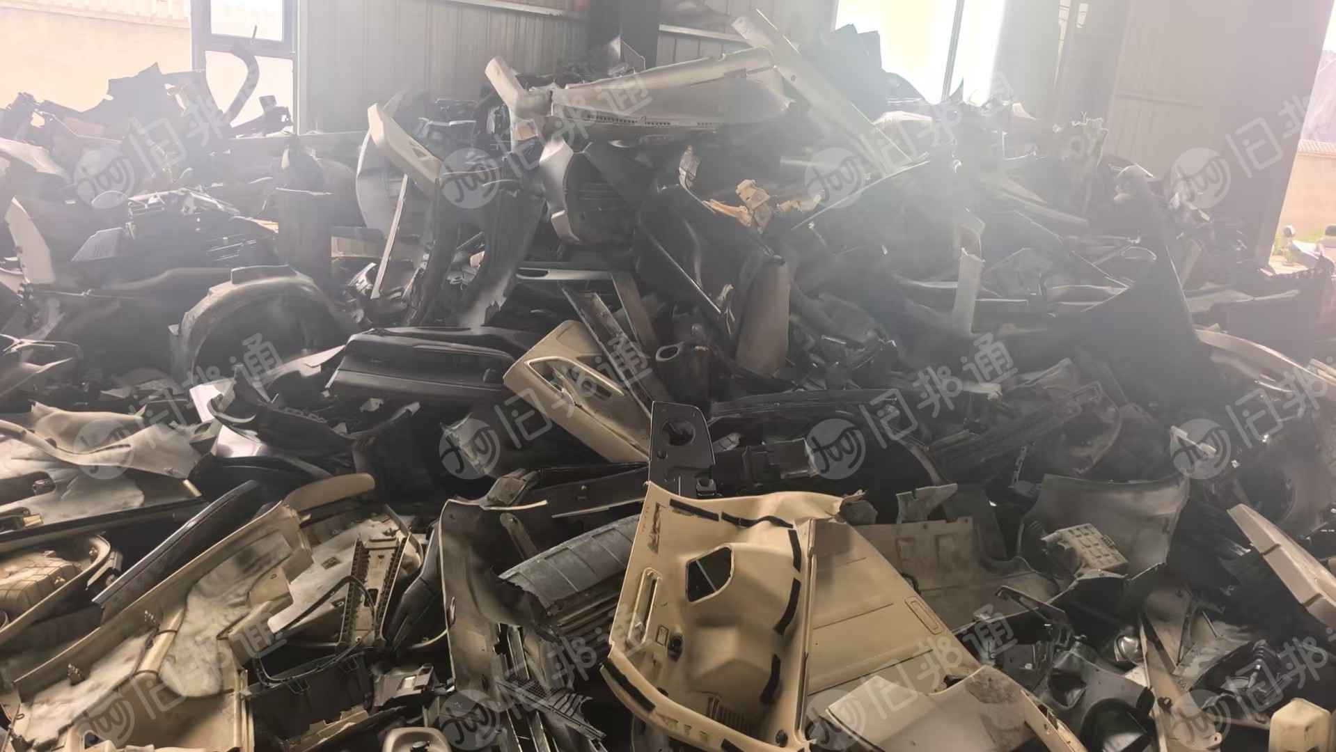 出售PP保险杠毛料，现货10吨
