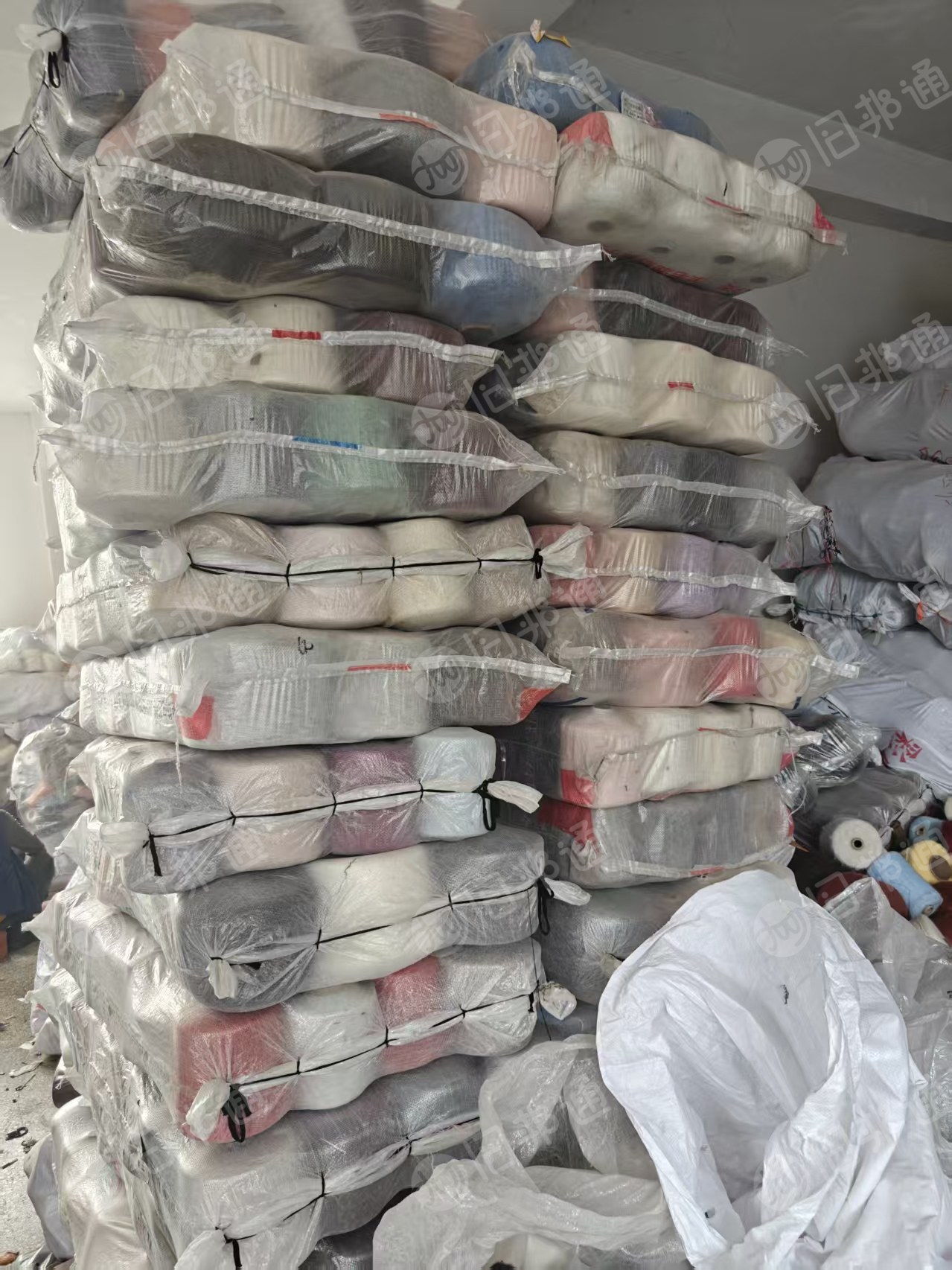 长期出售库存马海毛，马海毛毛纱，库存毛纱，现货四百斤，在浙江嘉兴