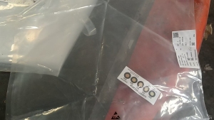 采购包装干燥剂的下来的高压复合尼龙膜，造粒用