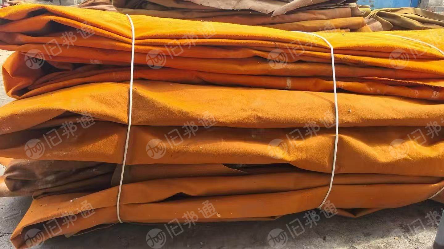 长期回收造纸厂下来的尼龙毛布，毛布布块，要求不超过800g，厚度跟一个硬币一样，做鸽子窝用
