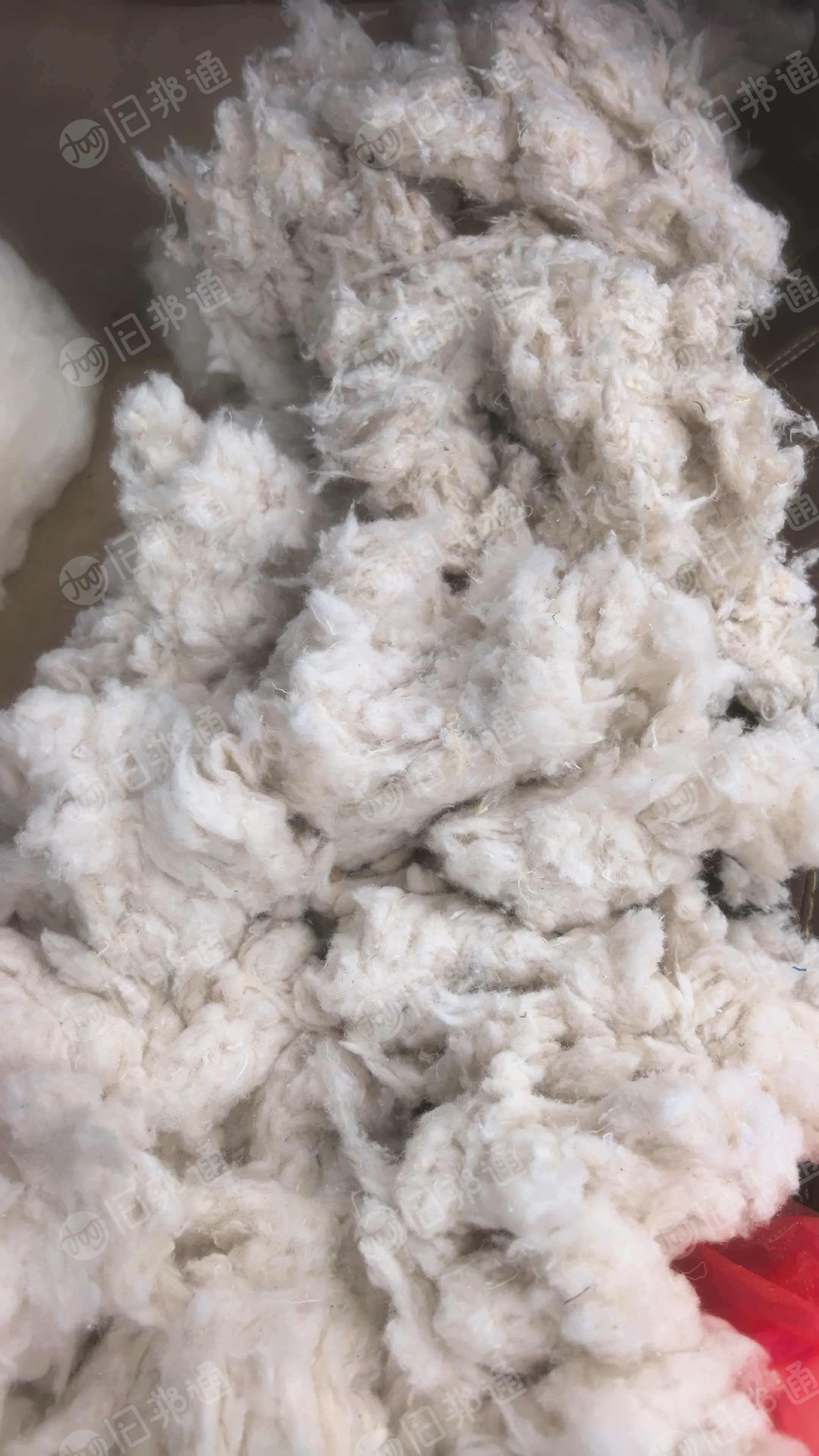 出售纺纱厂下来的涤棉废棉，涤棉废料，现货有9.6米一车，货在湖北荆州