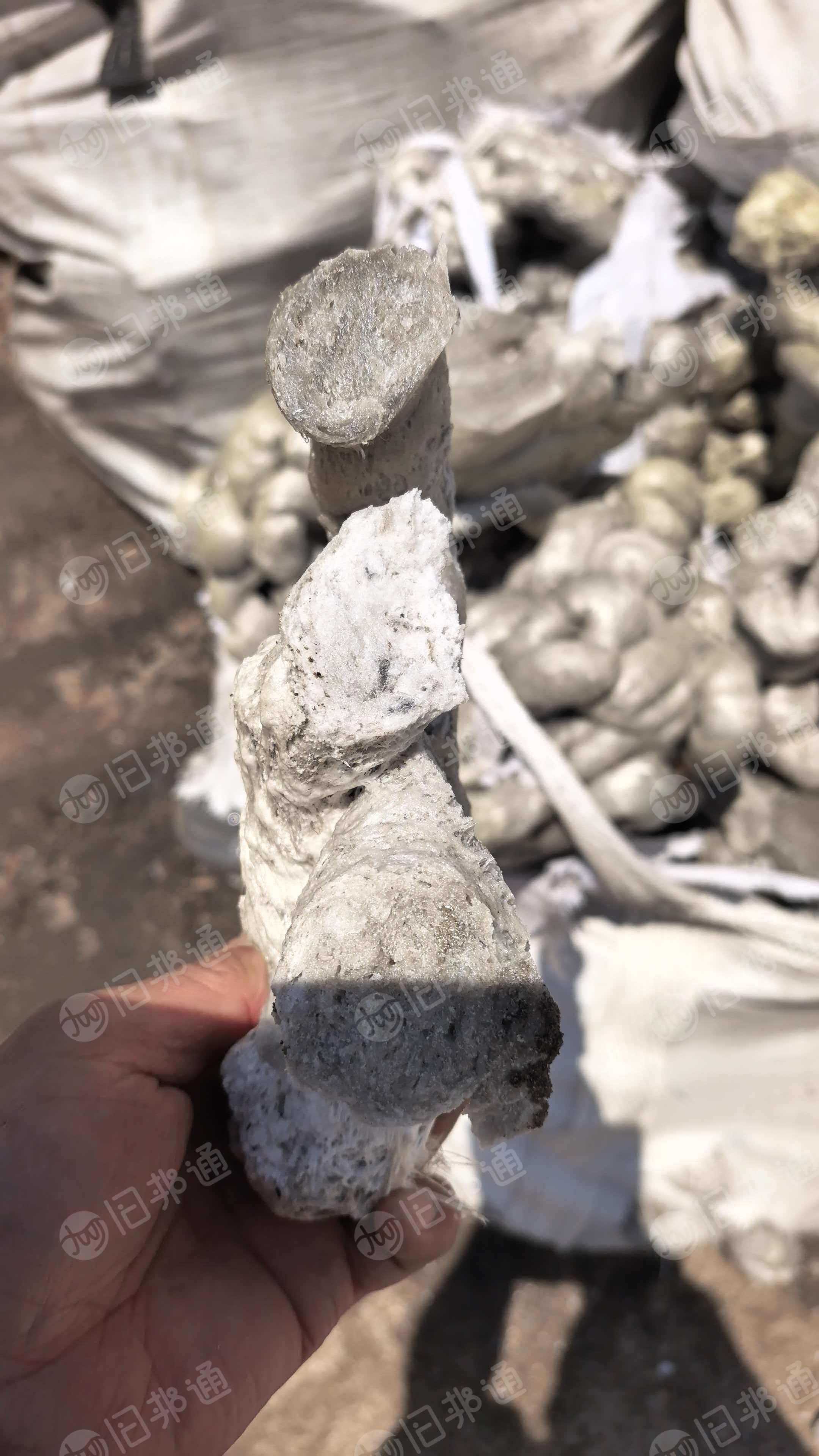 出售热熔块，做模具下来的料，现货十几吨