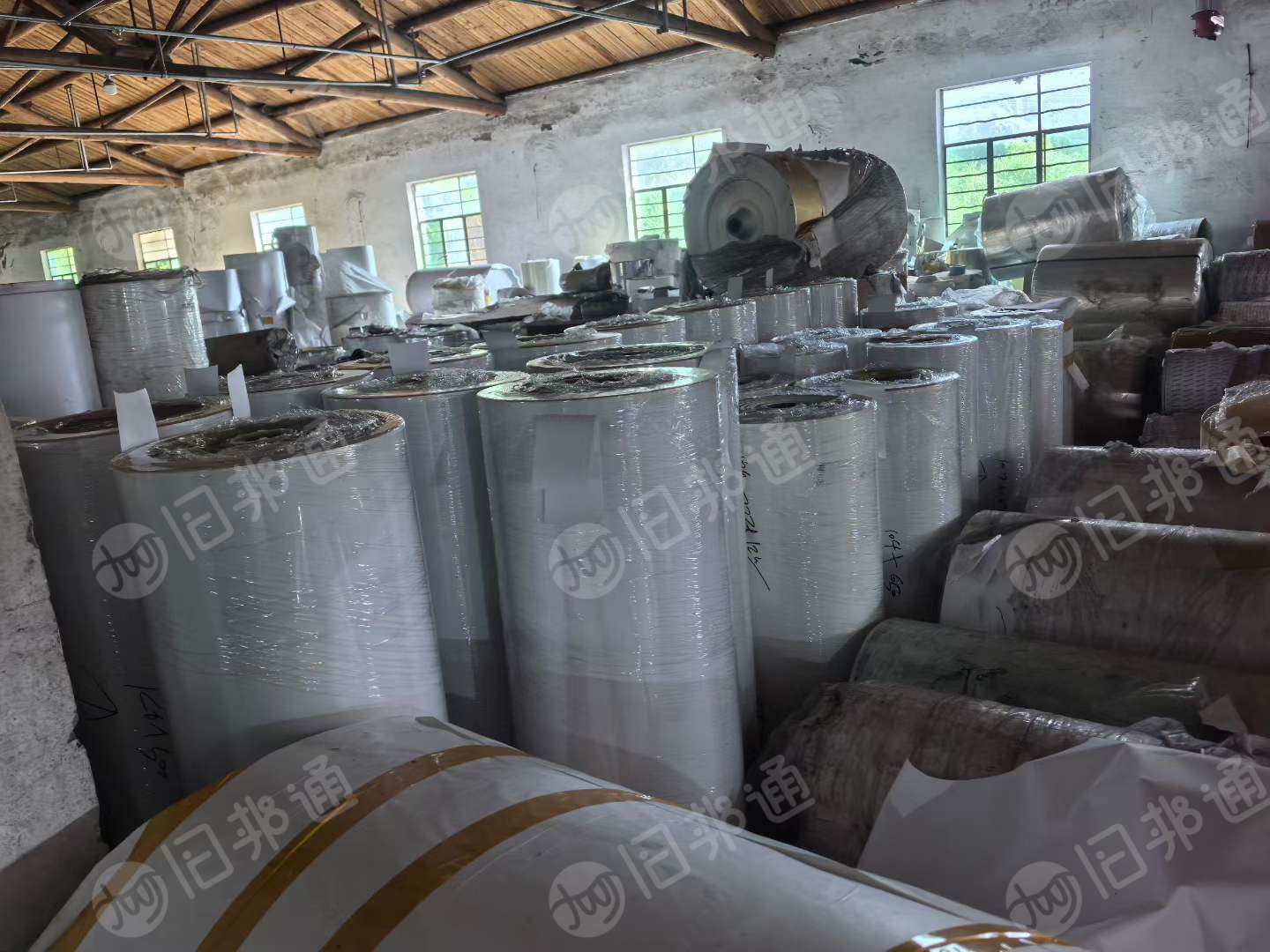 出售透明哑光PVC不干胶，白底可移胶