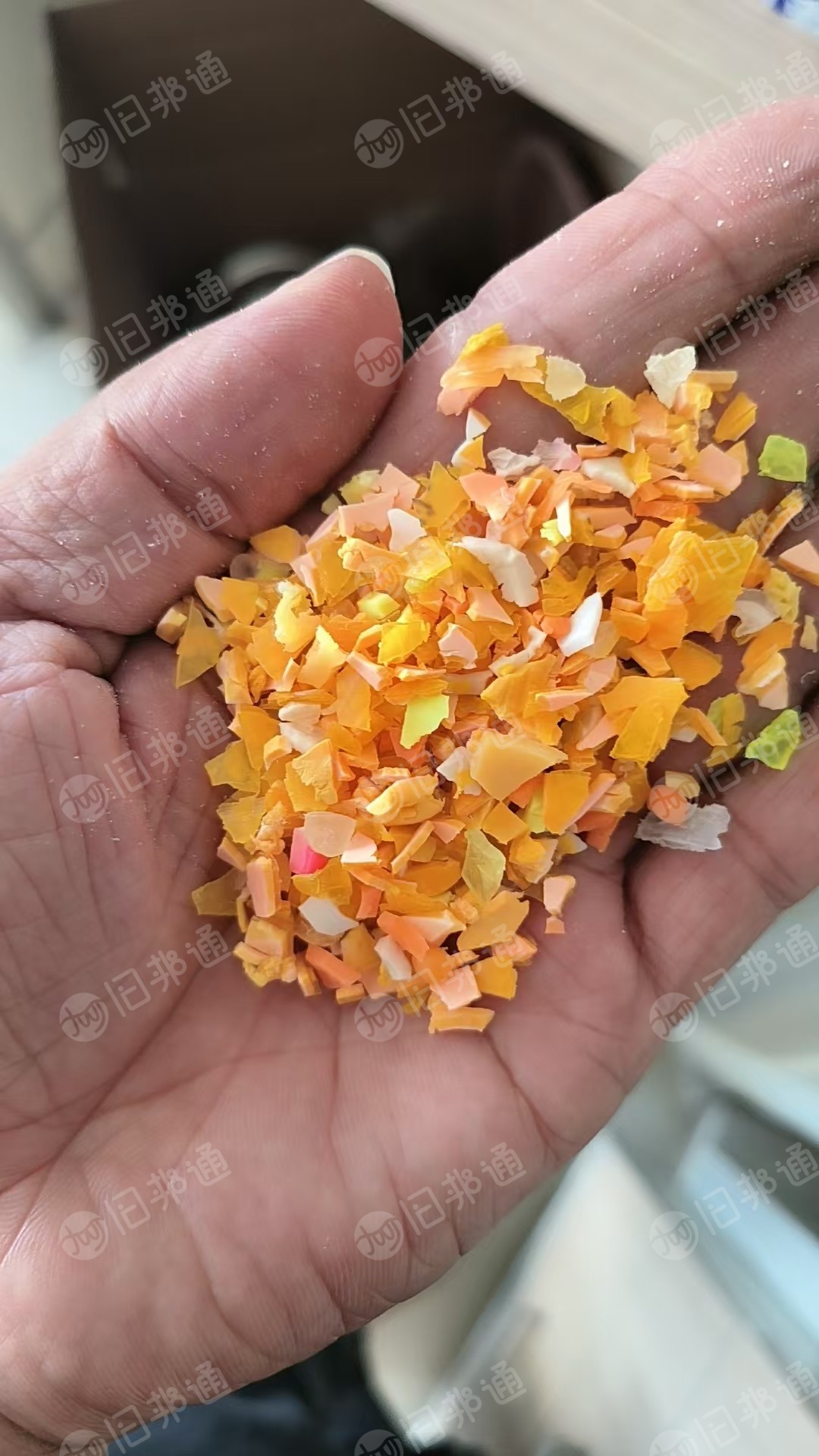 出售PVC软质破碎料，都是新料软水管破碎料的，日供15吨左右，