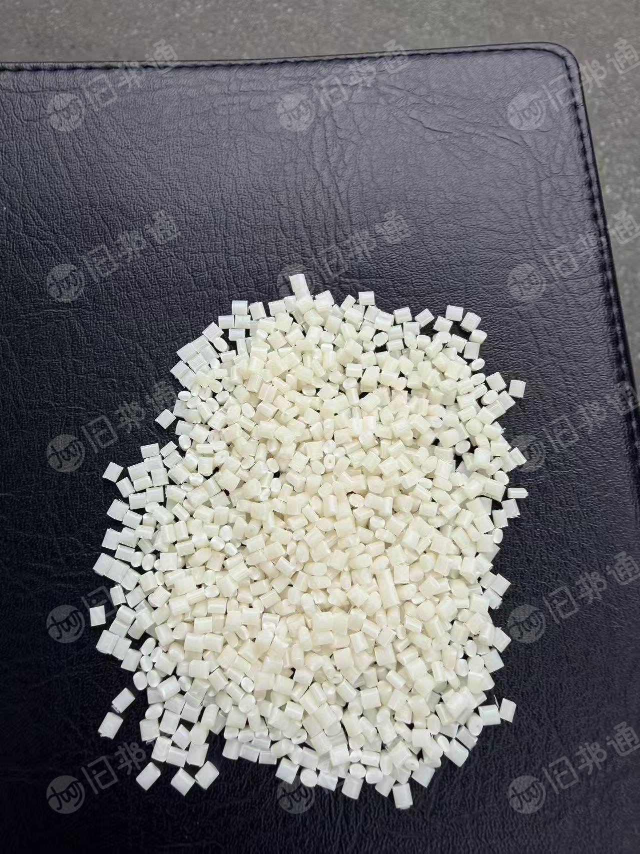出售ABS和PS颗粒，冲击20+，可以定制做颜色，现货够车，另出售PP颗粒，过120目，
