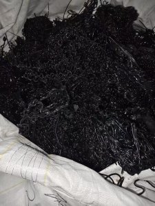 长期出售母粒开机料，母粒机头料，碳黑25%，Pet75%，每月30吨左右