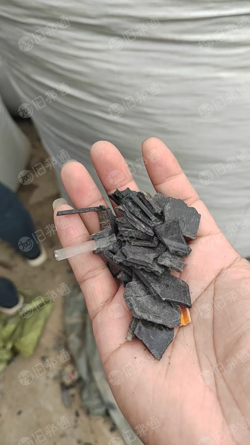 长期出售abs/pc合金破碎料，冲击6-7，现货33吨