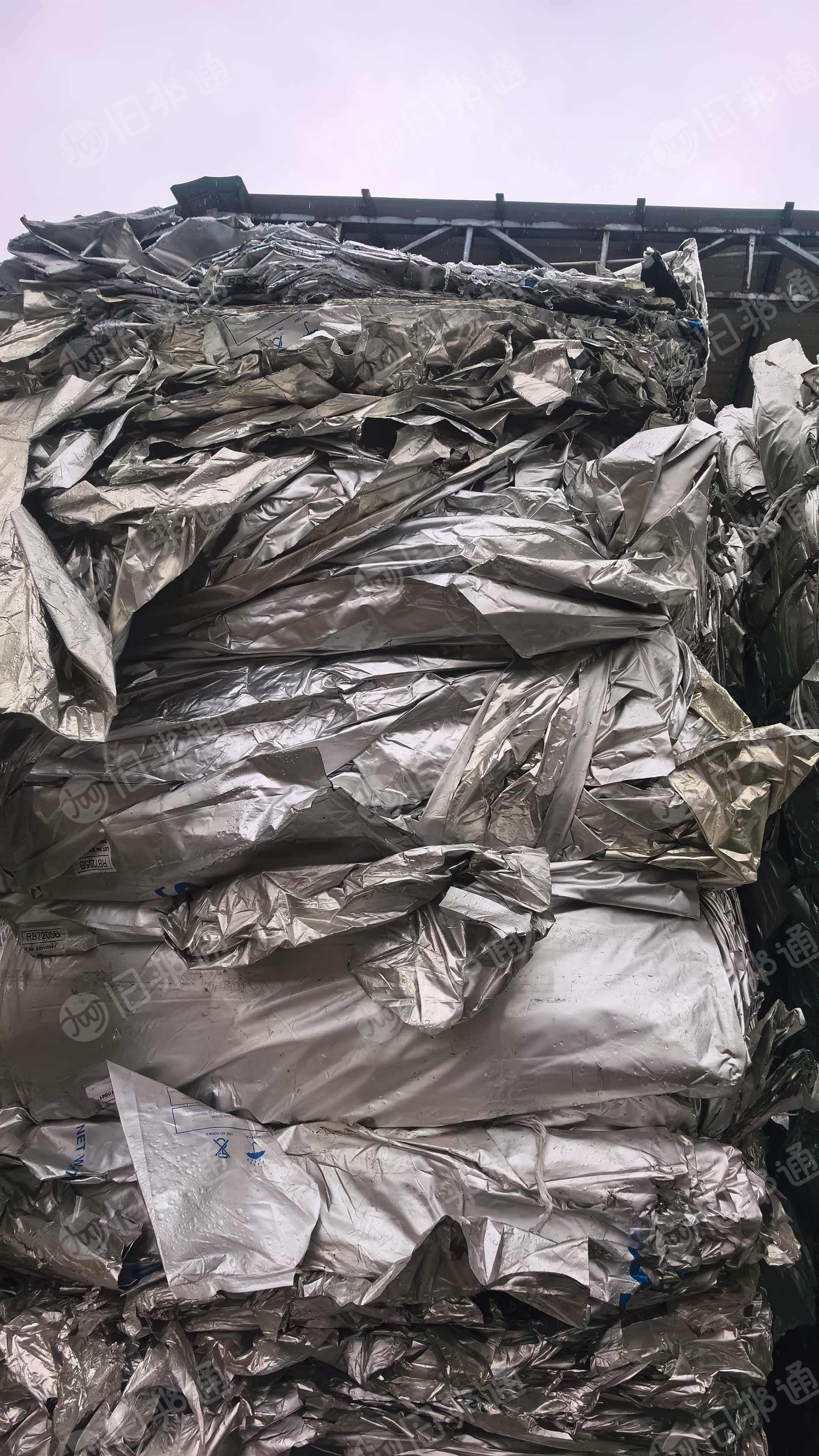 长期出售装尼龙颗粒下来的铝塑膜，统一货，内含少量尼龙颗粒，现货40-50吨