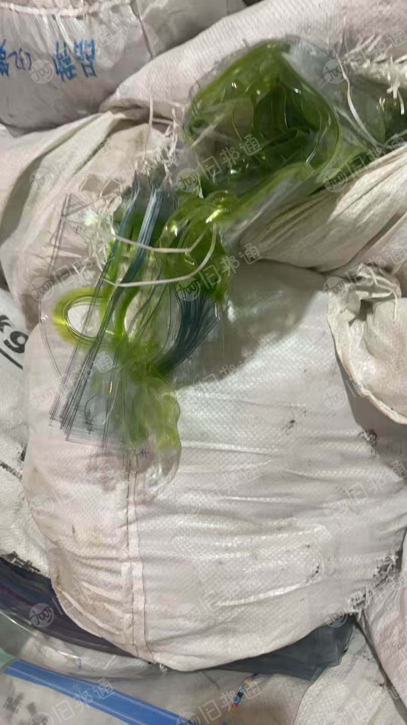 长期出售透明软质PVC边料，杂色软PVC边料