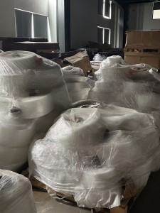 长期出售珍珠棉废料卷膜，eva膜废料，电子厂下来的，现货几百吨