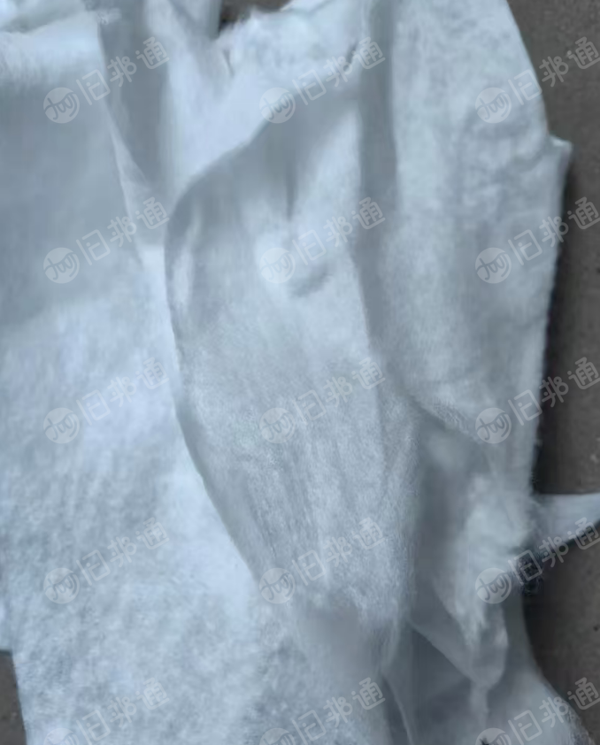 长期出售白色涤纶无纺布，涤纶针刺无纺布，无纺布边角料，现货有20吨，货在山东聊城
