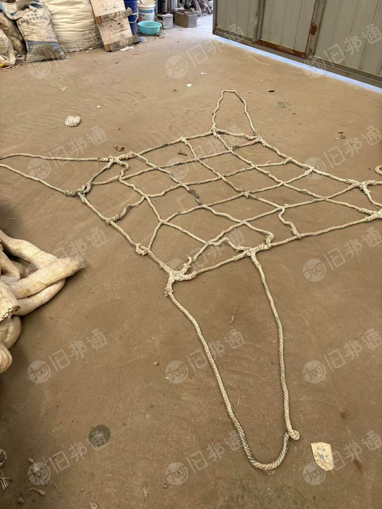 出售涤纶网，涤纶网兜，还可以二次利用，现货有10吨左右，货在山东临沂
