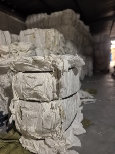 出售卫生纸切边料，白色和本色都有
